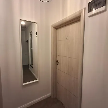 Clar Studio Residence Проживання в сім'ї